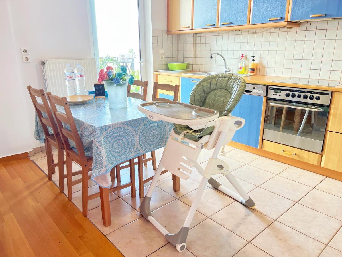 Cozy Fairytal Garden Apartment, Family Friendly, Free Parking, 15 Min To Airport Athén Kültér fotó