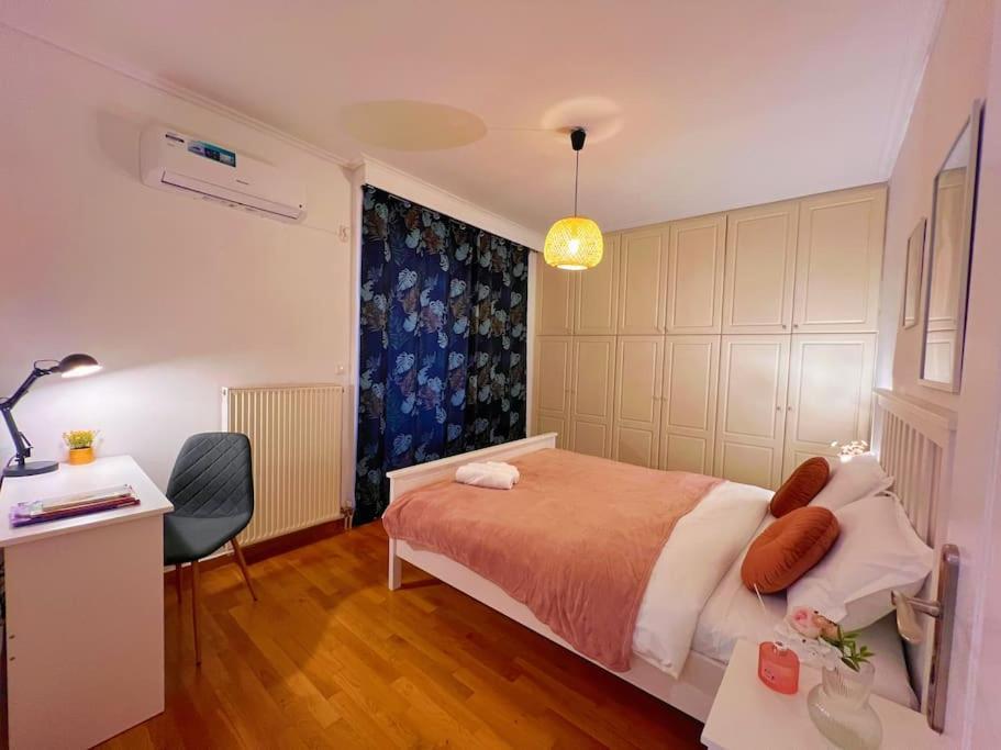 Cozy Fairytal Garden Apartment, Family Friendly, Free Parking, 15 Min To Airport Athén Kültér fotó