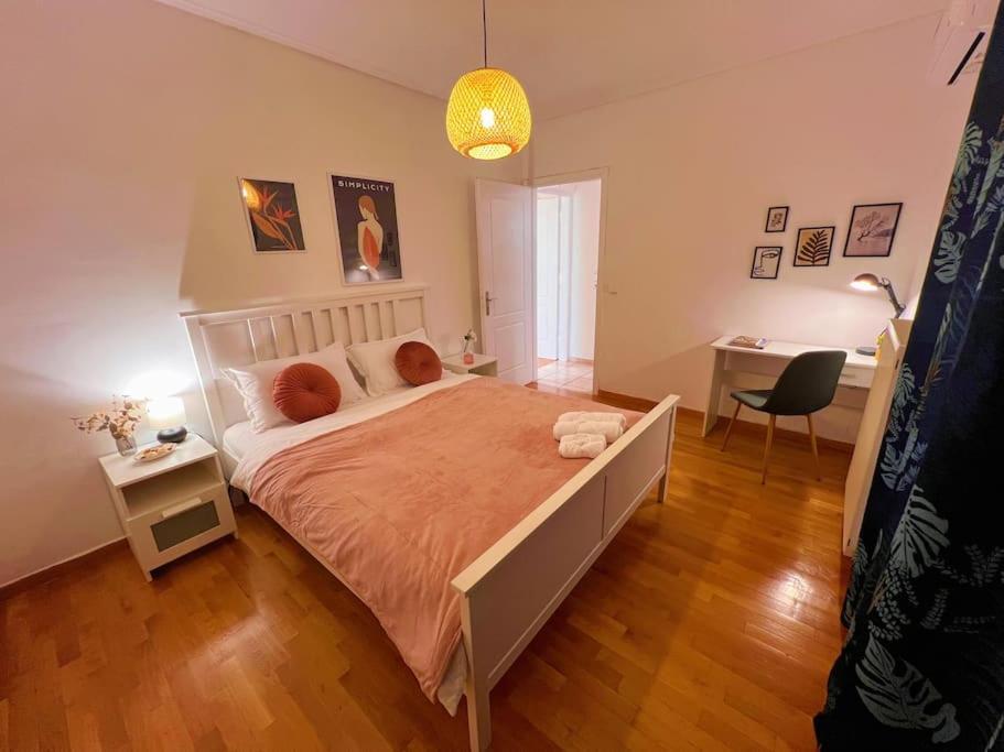 Cozy Fairytal Garden Apartment, Family Friendly, Free Parking, 15 Min To Airport Athén Kültér fotó
