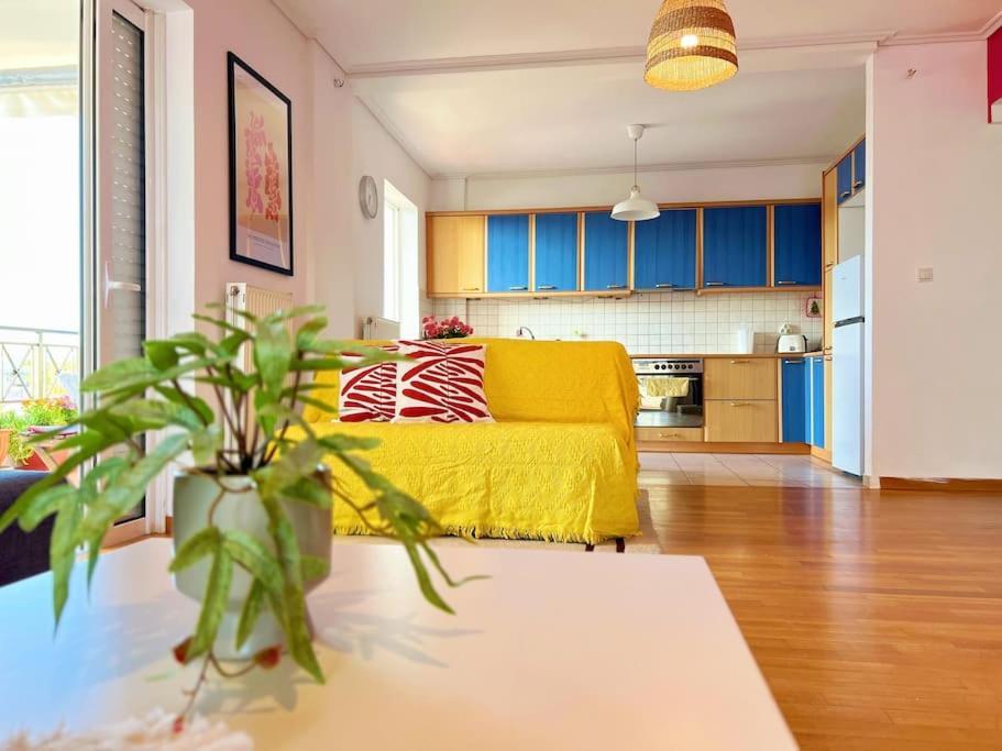 Cozy Fairytal Garden Apartment, Family Friendly, Free Parking, 15 Min To Airport Athén Kültér fotó