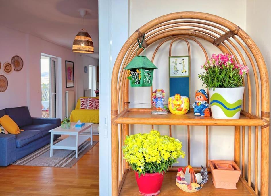 Cozy Fairytal Garden Apartment, Family Friendly, Free Parking, 15 Min To Airport Athén Kültér fotó
